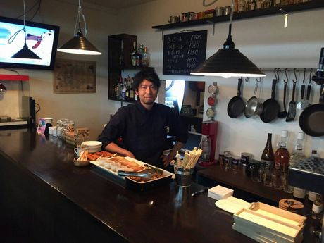 津田沼駅近くに立ち飲みbar Tipsy キャッシュオン ノーチャージで気軽に みんなで船橋を盛り上げる船橋情報サイト Myfunaねっと